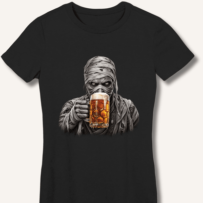 Mummy Drinking Beer Women's Fitted T-Shirt - Sip & Shirt